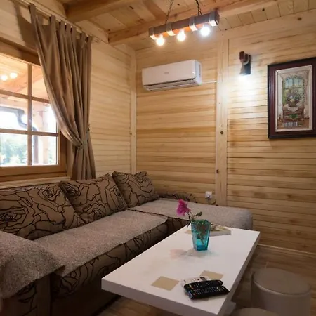 Arielove Kolibe Mokra Gora